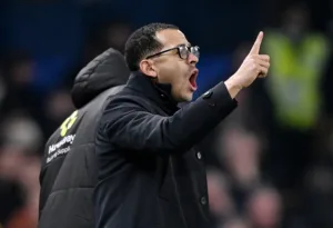 com-uma-vitoria-nos-ultimos-oito-jogos,-chelsea-anuncia-demissao-de-treinador