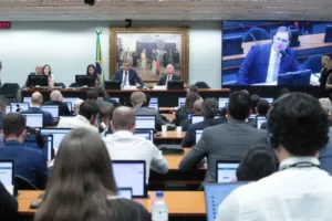 ccj-da-camara-aprova-fim-da-escala-6×1;-veja-o-que-vem-a-seguir