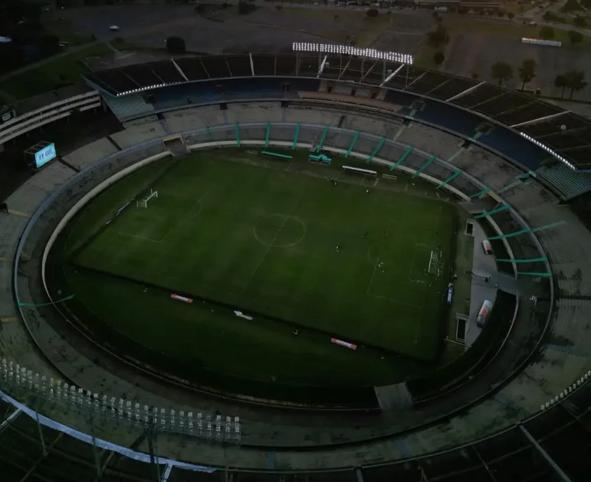 torcida-do-goias-pede-classico-no-serra-dourada,-mas-diretoria-descarta-possibilidade