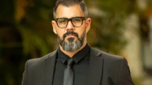 juliano-cazarre-anuncia-curso-para-“homens-enfraquecidos”-e-recebe-criticas