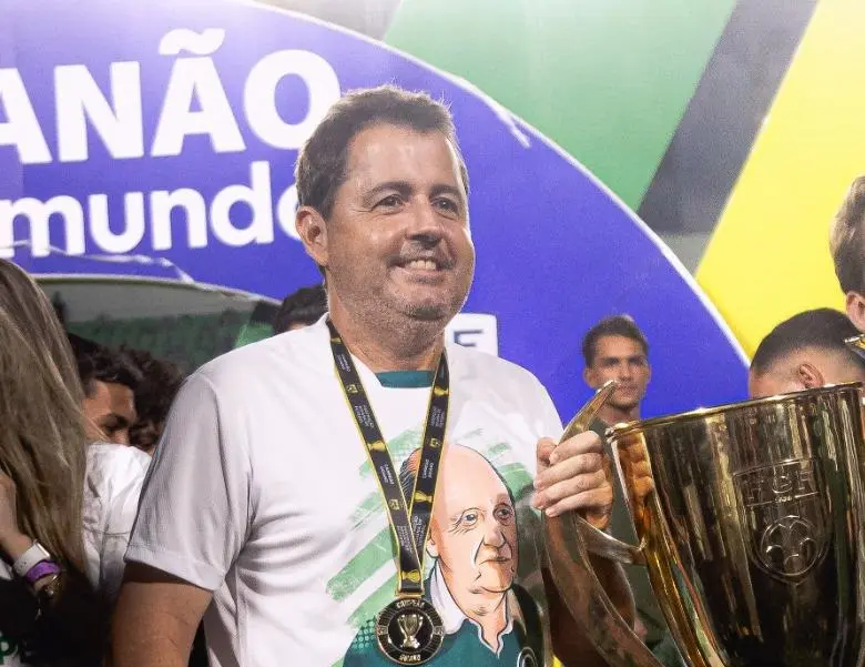 “vai-negociar-com-a-gente,-vem-com-muito-dinheiro”,-diz-paulo-rogerio-pinheiro