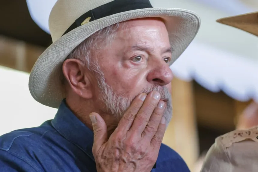 lula-diz-que-convocou-delegados-da-pf-que-estao-“fingindo-trabalhar”