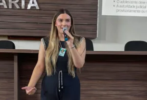 filha-de-delegado-usa-instagram-para-descomplicar-o-direito-e-ajudar-concurseiros-em-rio-verde