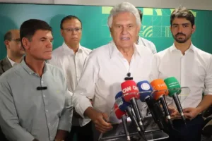 caiado-responde-a-lula-sobre-acordo-de-minerais-criticos:-‘quem-vende-o-brasil-e-ele’