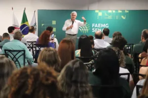 ‘ainda-estamos-no-comercio-de-pau-brasil’:-caiado-diz-que-lula-esta-vendendo-o-pais