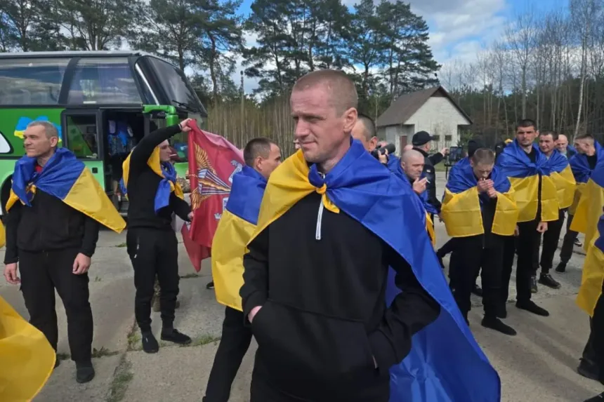 russia-e-ucrania-realizam-troca-de-193-prisioneiros-de-cada-lado-apos-negociacoes