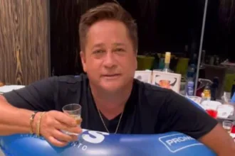 cantor-leonardo-passa-por-susto-e-exames-apos-queda-em-pescaria-noturna-no-pantanal