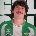 hector-bellerin-marca-no-ultimo-lance-e-betis-empata-1-a-1-contra-real-madrid-aos-90+4-pela-laliga