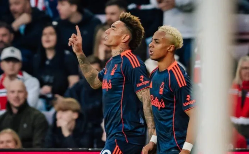 nottingham-forest-abre-4-a-0-sobre-sunderland-na-premier-league-com-gols-de-wood,-gibbs-white-e-igor-jesus