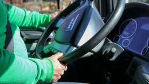 fabrica-de-aparecida-e-condenada-por-descontar-seguro-de-vida-obrigatorio-de-motoristas