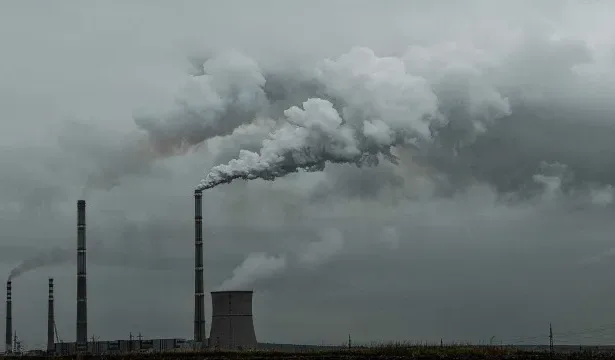 ar-poluido-aumenta-risco-de-cancer-e-ameaca-avanco-no-combate-a-doenca,-aponta-relatorio-global