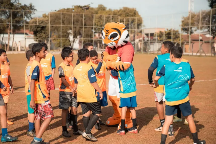 vila-nova-firma-parceria-com-sesc-e-senac-para-projeto-na-base