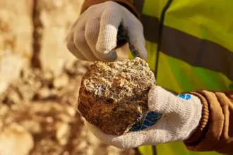 terras-raras-de-goias-podem-competir-com-a-china,-diz-mineradora