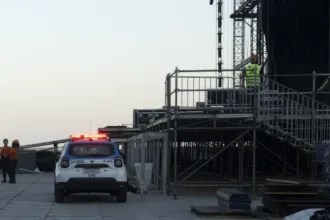 homem-morre-em-montagem-do-palco-da-cantora-shakira-em-copacabana