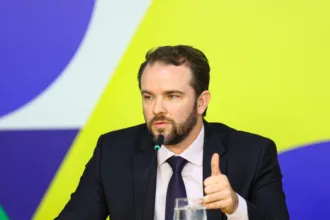 durigan-se-reune-com-bancos-em-meio-a-desenho-do-novo-desenrola