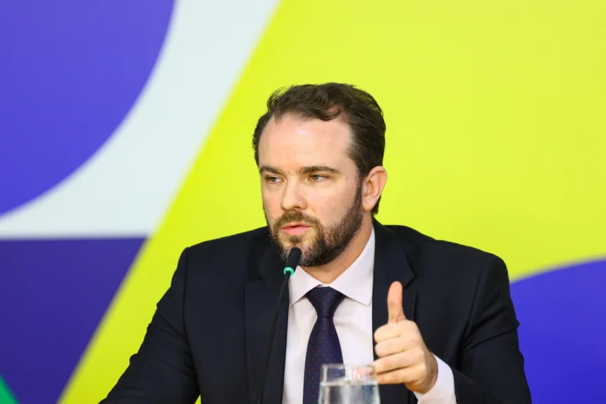 durigan-se-reune-com-bancos-em-meio-a-desenho-do-novo-desenrola