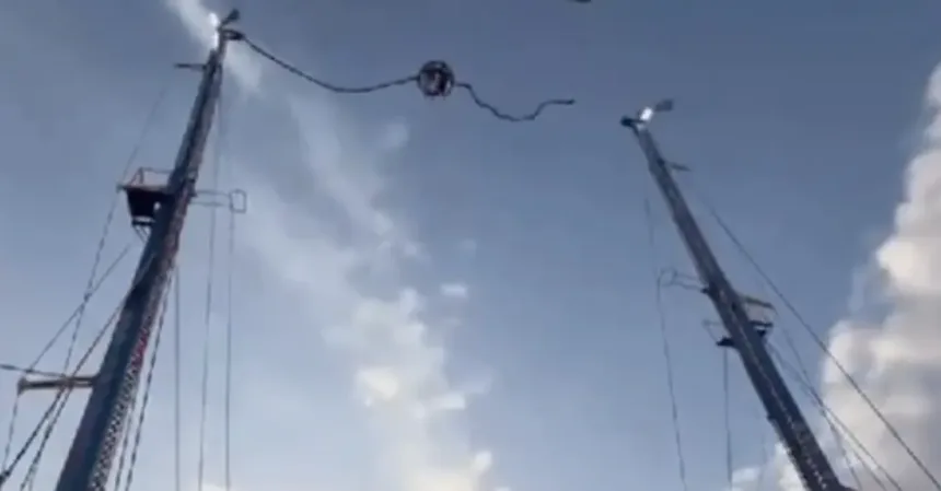 cabo-de-brinquedo-‘estilingue-humano’-se-rompe-e-criancas-ficam-feridas;-video