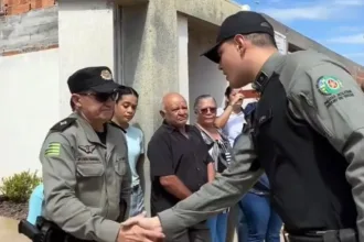 com-homenagem,-tenente-da-pm-passa-para-reserva-em-posse