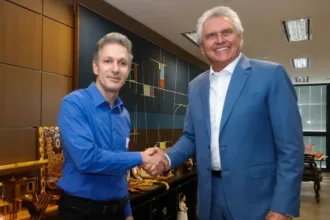 caiado-e-zema-brigariam-de-igual-para-igual-contra-lula-em-eventual-2°-turno,-diz-pesquisa