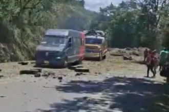 ataque-a-bomba-no-meio-da-eleicao-mata-pelo-menos-21-na-colombia