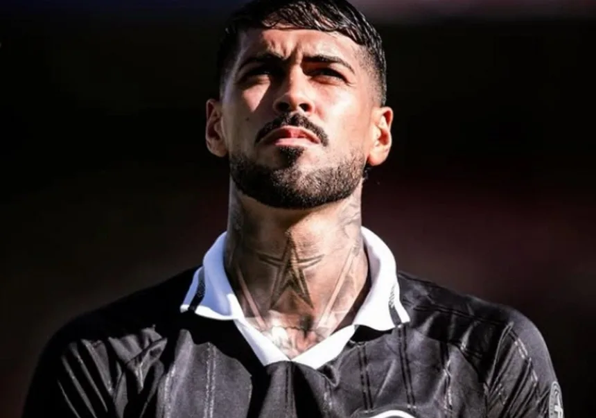 botafogo-oferece-alexander-barboza-ao-cruzeiro-antes-de-fechar-acordo-com-o-palmeiras