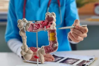 microbioma-intestinal-e-alvo-de-investigacao-sobre-cancer-colorretal-em-jovens