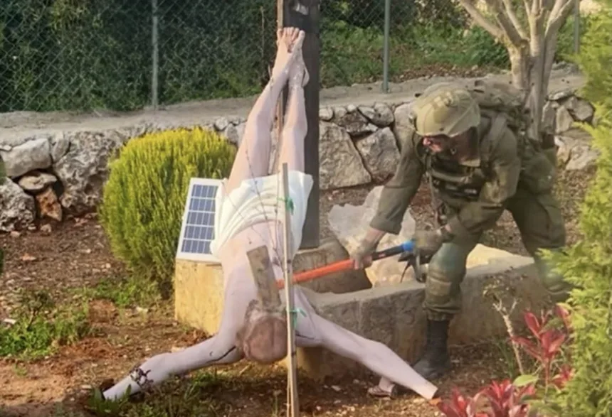 e-#fake-foto-de-militar-de-israel-substituindo-estatua-de-jesus-cristo-danificada-no-libano;-imagem-foi-criada-com-ia