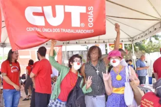 1o-de-maio:-cut-realiza-mobilizacao-pelo-fim-da-escala-6×1-e-mira-trabalhadores-de-aplicativo
