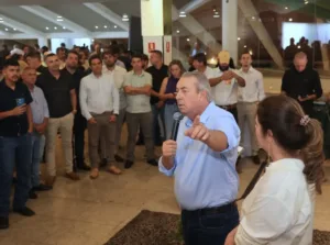 na-corrida-pela-vice,-ze-mario-recebe-apoio-de-106-prefeitos