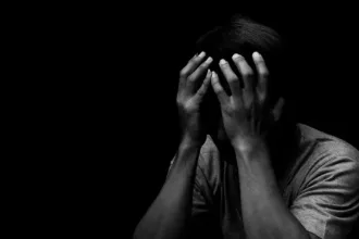 homem-perseguido-pelo-ex-recebe-medida-protetiva-e-botao-do-panico-em-goias