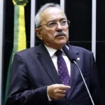 ex-deputado-de-79-anos-publica-‘nude’-por-engano;-veja-imagem