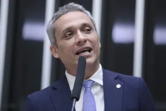 gustavo-gayer-aprova-mocao-de-repudio-contra-vereador-do-pt-por-“ataques”a-policia-militar-de-goias