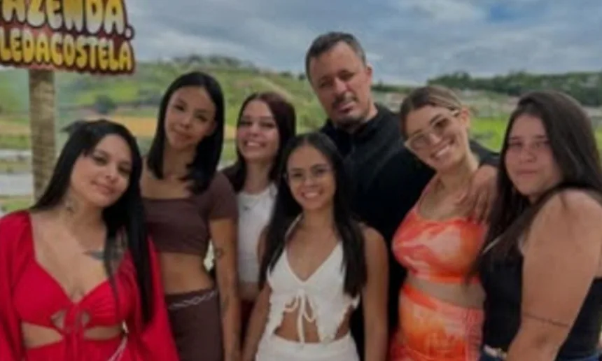 ivan-rocha-vive-com-seis-parceiras-e-duas-gravidas-em-familia-poliafetiva-que-viralizou-nas-redes