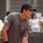 joao-fonseca-garante-retorno-ao-top-30-do-mundo-com-vitoria-de-sinner-sobre-jodar-no-masters-1000-de-madrid