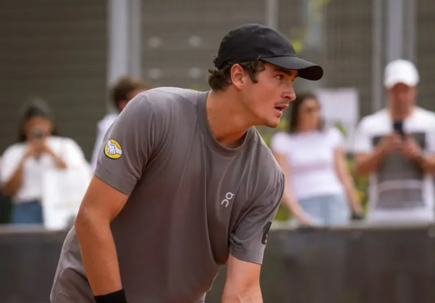 joao-fonseca-garante-retorno-ao-top-30-do-mundo-com-vitoria-de-sinner-sobre-jodar-no-masters-1000-de-madrid