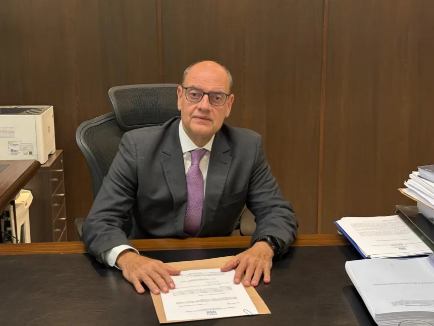 couto-promove-mais-tres-mudancas-no-primeiro-escalao,-com-exoneracoes-na-fazenda,-planejamento-e-ambiente-–-o-globo