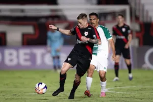 em-casa,-atletico-perde-para-o-gama-e-da-adeus-a-copa-centro-oeste