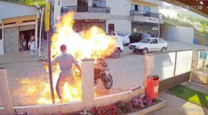 mulher-e-intubada-com-queimaduras-graves-apos-filho-incendiar-moto-em-fiscalizacao-no-es