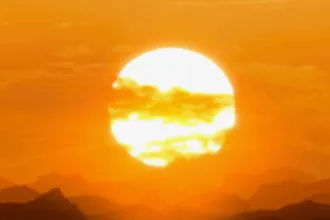 previsao-de-verao-2026-alerta-para-mais-incendios,-tornados-e-calor-intenso-nos-estados-unidos