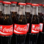 coca-cola-reduz-foco-em-garrafas-tradicionais-e-aposta-em-embalagens-menores-no-brasil