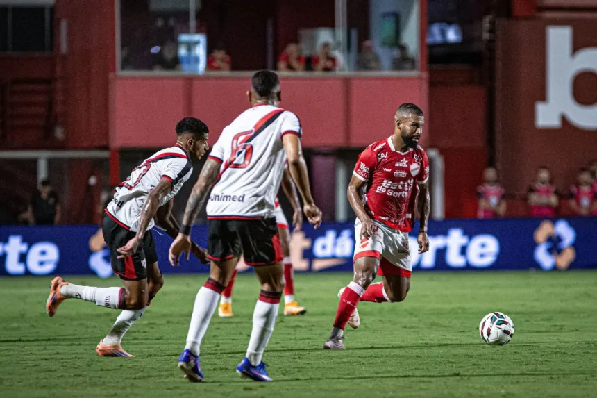 willian-maranhao-destaca-bom-inicio-do-vila-nova-na-serie-b,-mas-pede-“pes-no-chao”