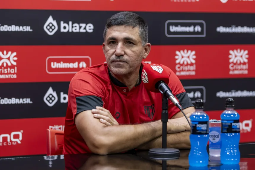 eduardo-souza-aponta-oscilacao-do-atletico-apos-eliminacao-na-copa-centro-oeste