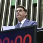 congresso-derruba-veto-de-lula-a-projeto-que-reduz-pena-de-bolsonaro