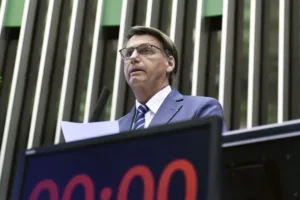 congresso-derruba-veto-de-lula-a-projeto-que-reduz-pena-de-bolsonaro