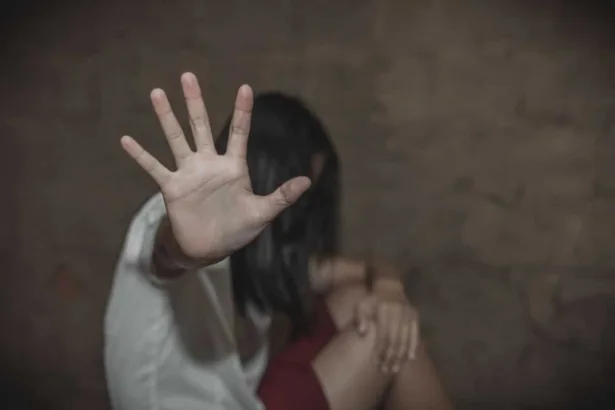 justica-do-parana-revoga-soltura-de-suspeito-por-estupro-de-menina-de-12-anos-apos-denuncia-do-mp;-familia-descobriu-atraves-da-inteligencia-artificial