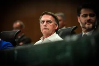 medicos-atualizam-estado-de-saude-de-bolsonaro-apos-cirurgia-no-ombro