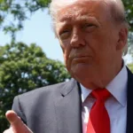 trump-diz-que-aumentara-tarifas-sobre-automoveis-da-ue-para-25%-–-folha-de-s.paulo