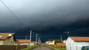 inmet-coloca-quase-todo-o-rs-em-alerta-para-tempestade-severa-–-agora-rs