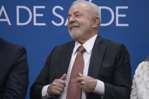 carlos-bolsonaro-aponta-mentira-de-lula-em-anuncio-do-novo-desenrola-–-revista-oeste