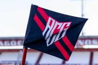 traduzindo-as-contas:-atletico-foi-o-unico-goiano-da-serie-b-a-ter-superavit-em-2025.-veja-o-que-diz-especialista